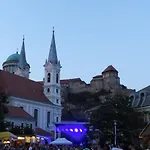 Nagyiek Haza / Granny's House Apartment Esztergom