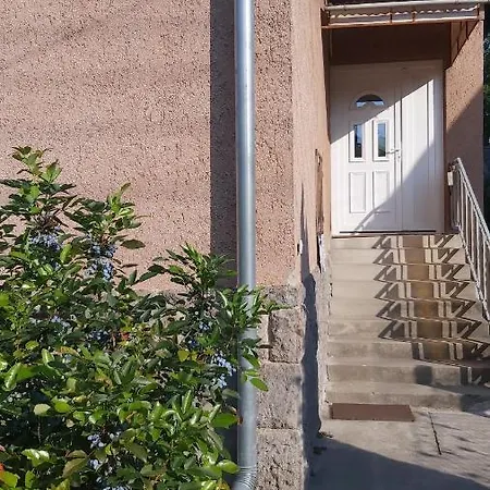 Nagyiek Haza / Granny's House 아파트 *