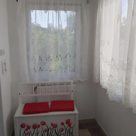 Nagyiek Haza / Granny's House * 에스테르곰