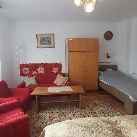 Apartamento Nagyiék Háza / Granny's House *