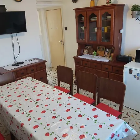 Nagyiek Haza / Granny's House *